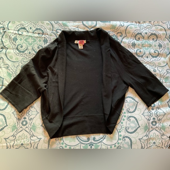 Black XL White House Black Market Cardigan
Silk Sweater - Picture 2 of 4